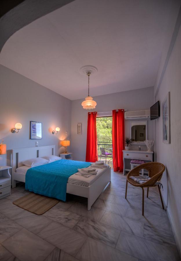 Stella Studios Poros Town Bagian luar foto