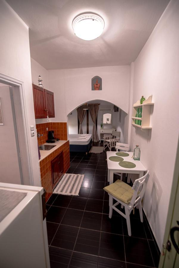 Stella Studios Poros Town Bagian luar foto