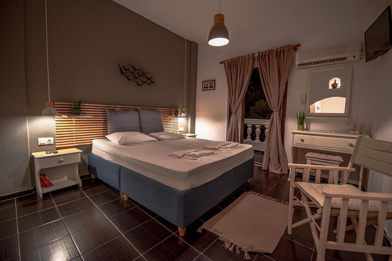 Stella Studios Poros Town Bagian luar foto