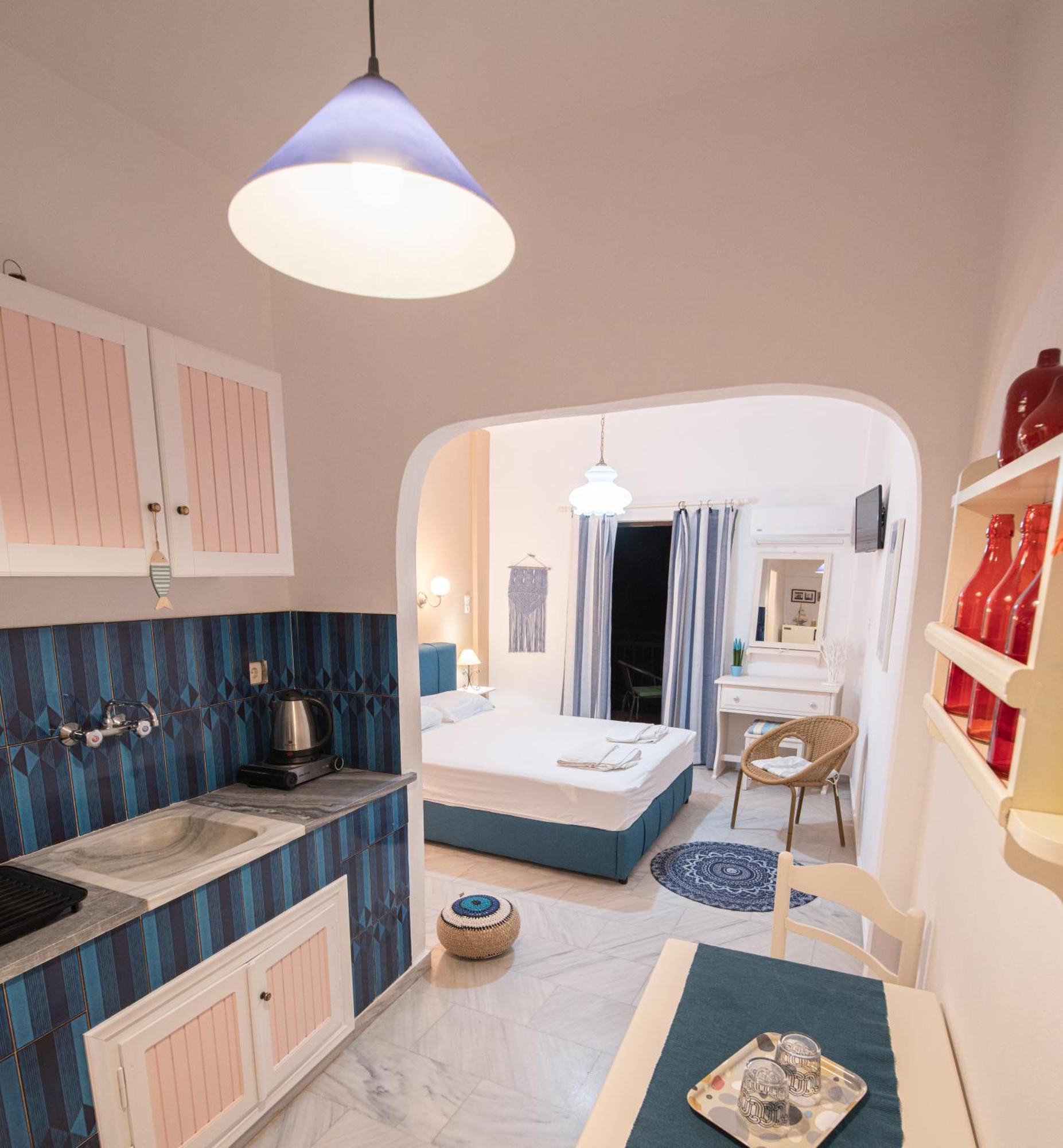 Stella Studios Poros Town Bagian luar foto